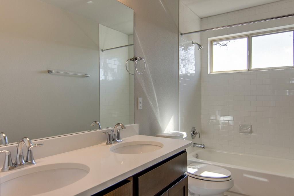 9503 Mcknight Loop Property Photo 25