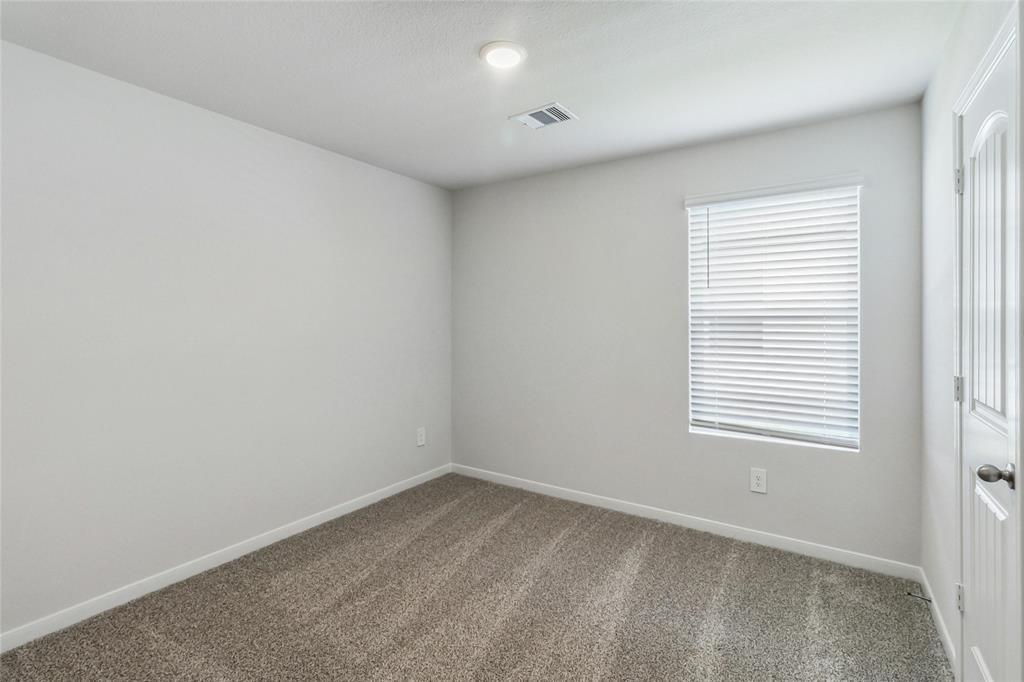 315 Belmont Pl Property Photo 17