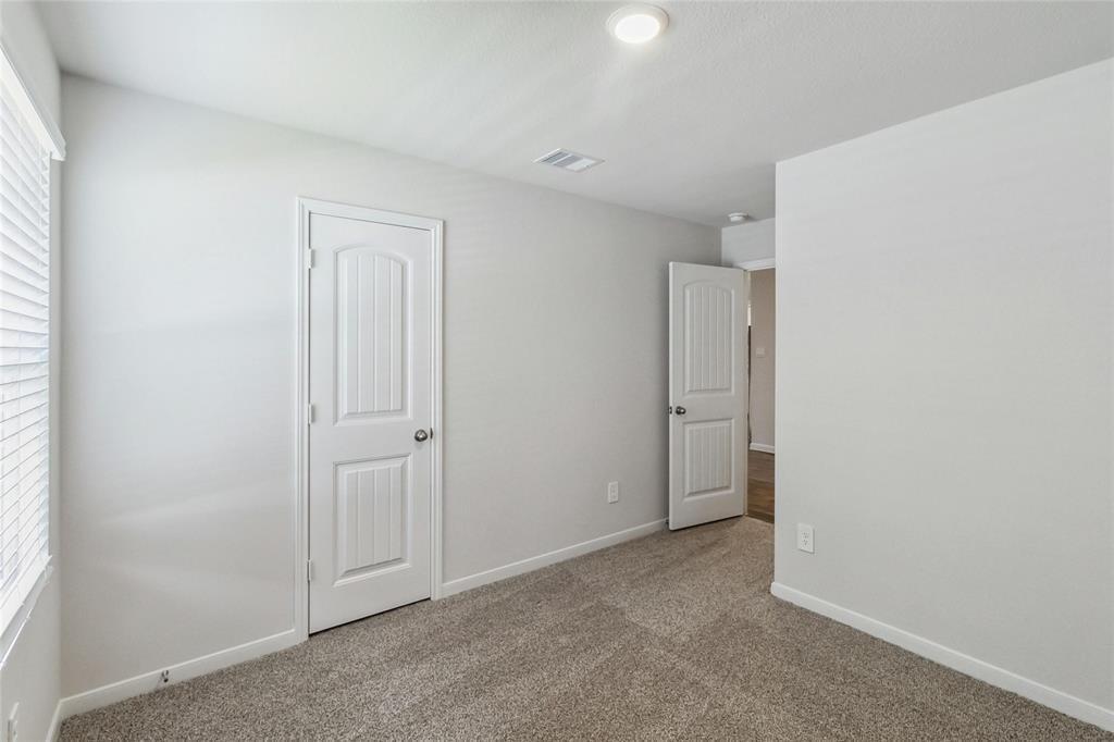 315 Belmont Pl Property Photo 18