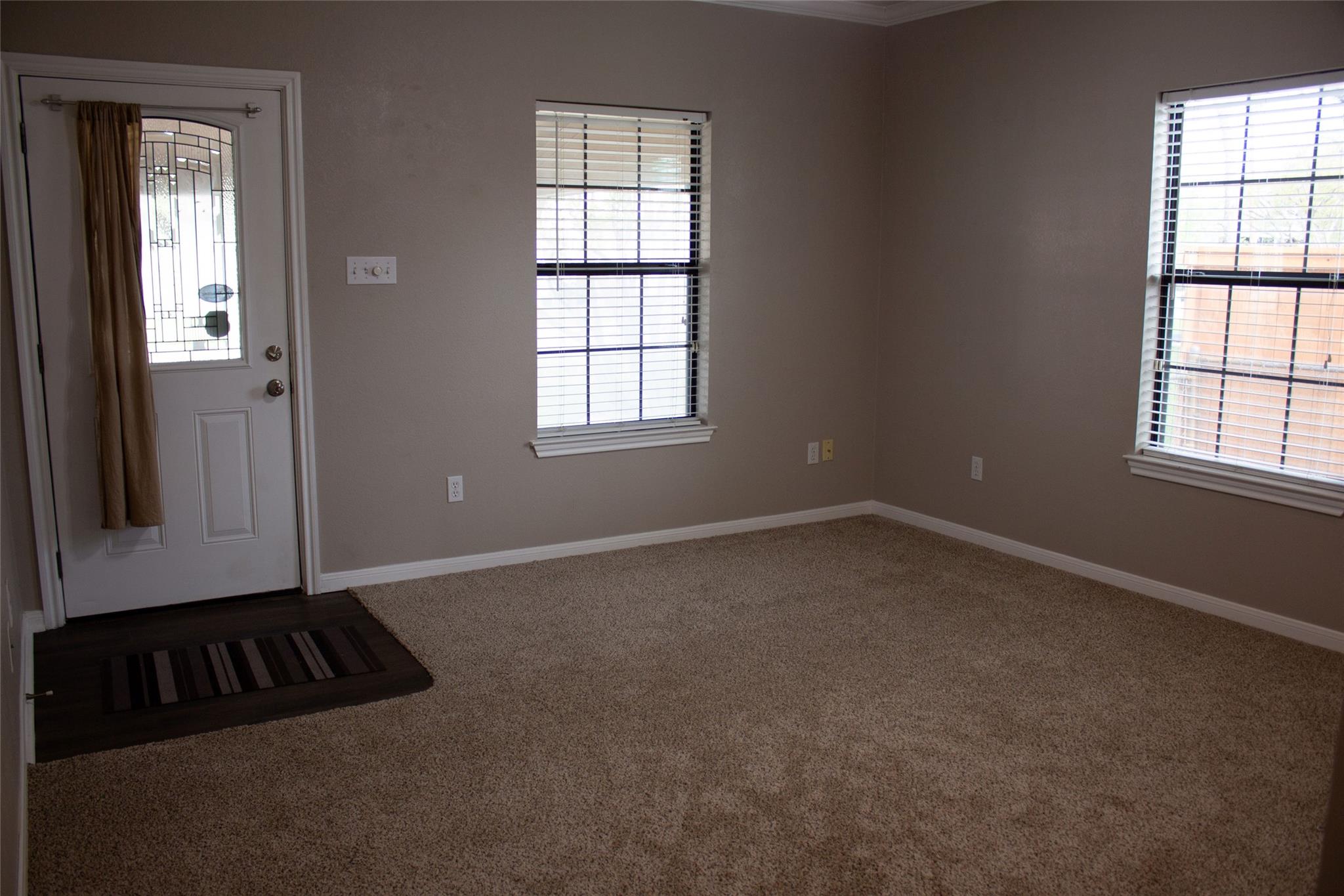 208 Shaw St Property Photo 5