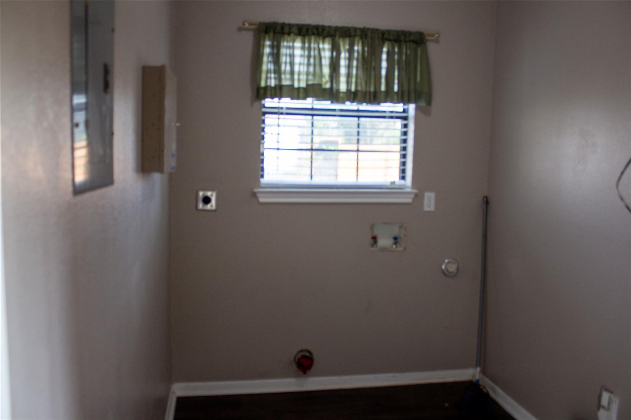 208 Shaw St Property Photo 14