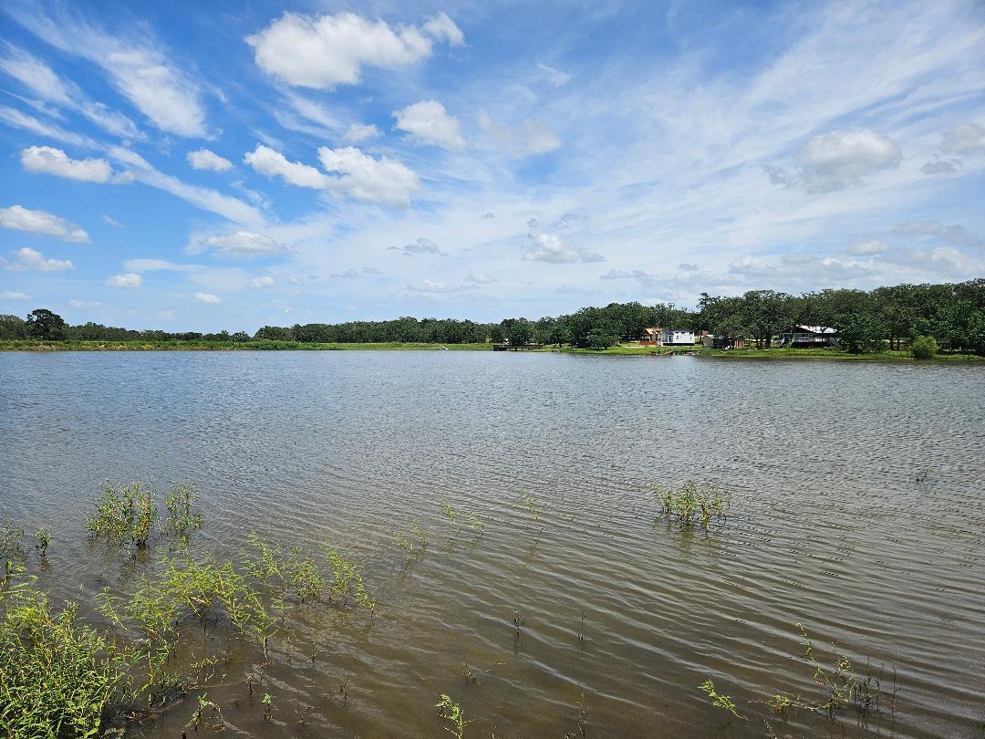 127 Iroquois Dr Property Photo 1