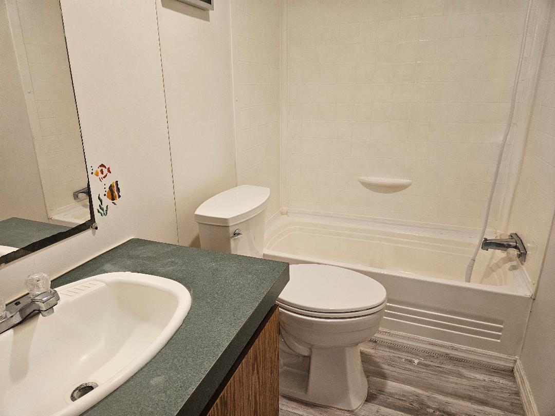 127 Iroquois Dr Property Photo 12