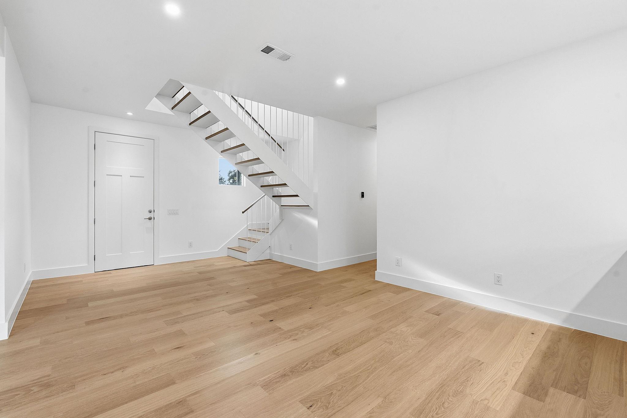 420 S Brazos St Property Photo 10