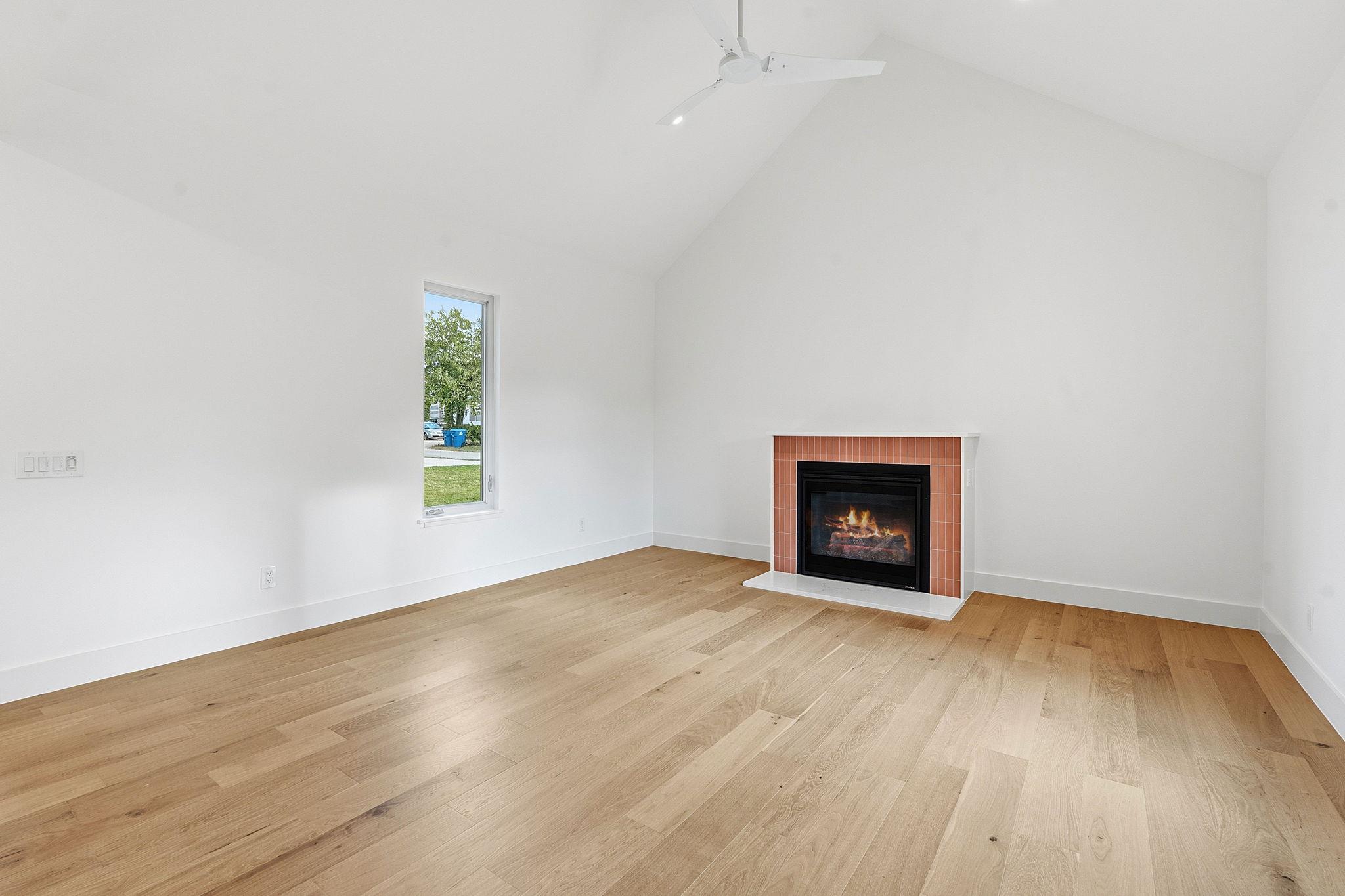 420 S Brazos St Property Photo 12