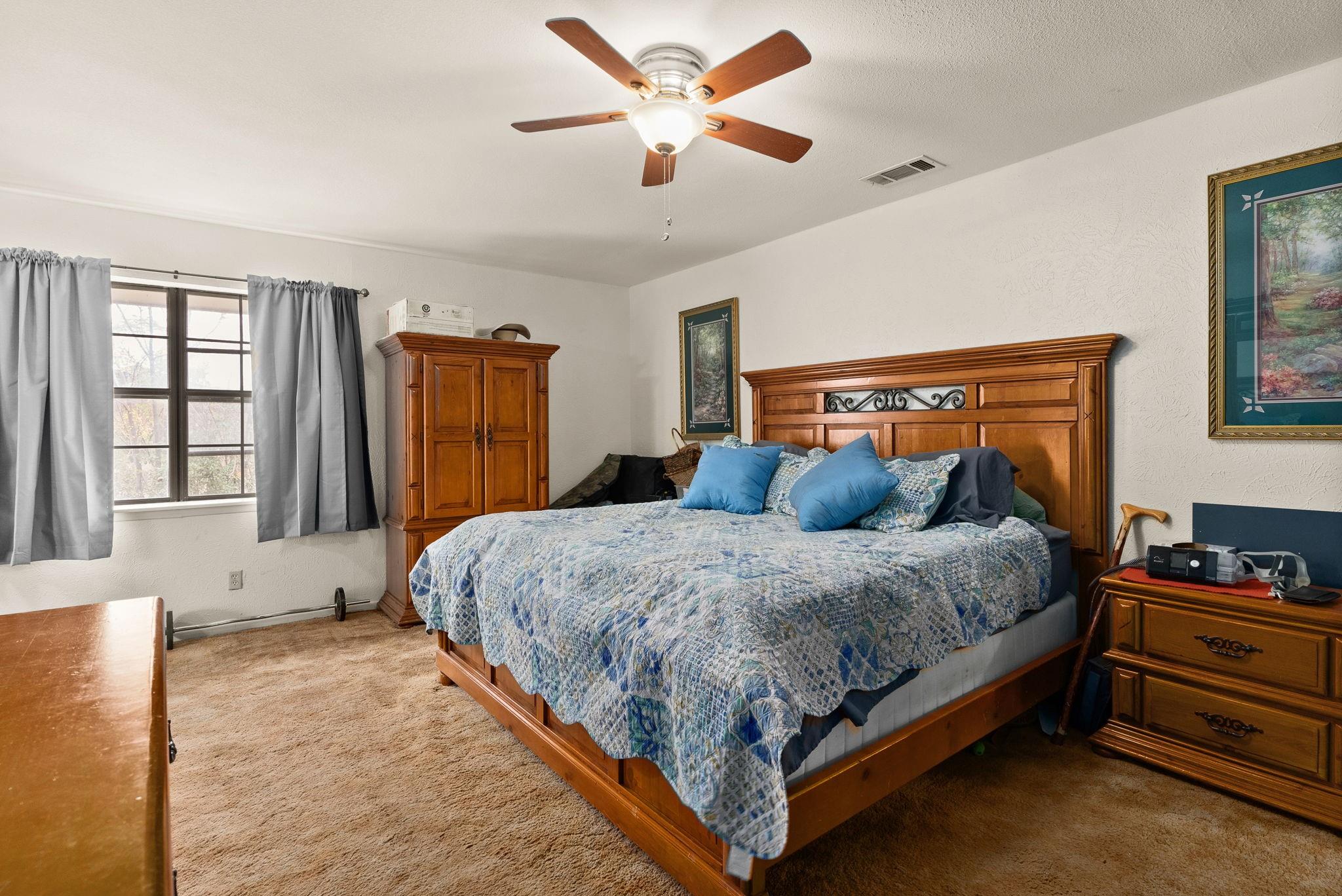 129 Pedernales Ln Property Photo 14