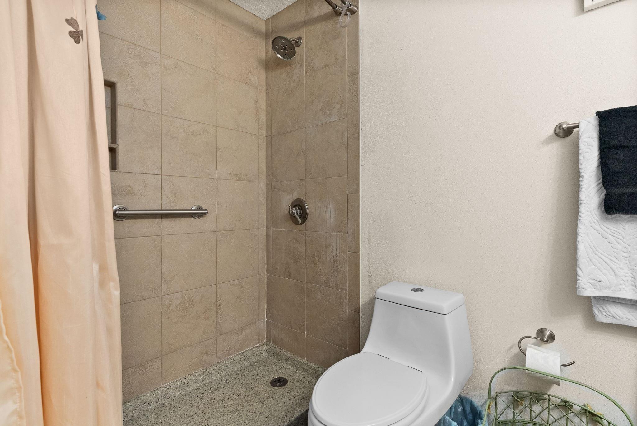 129 Pedernales Ln Property Photo 17