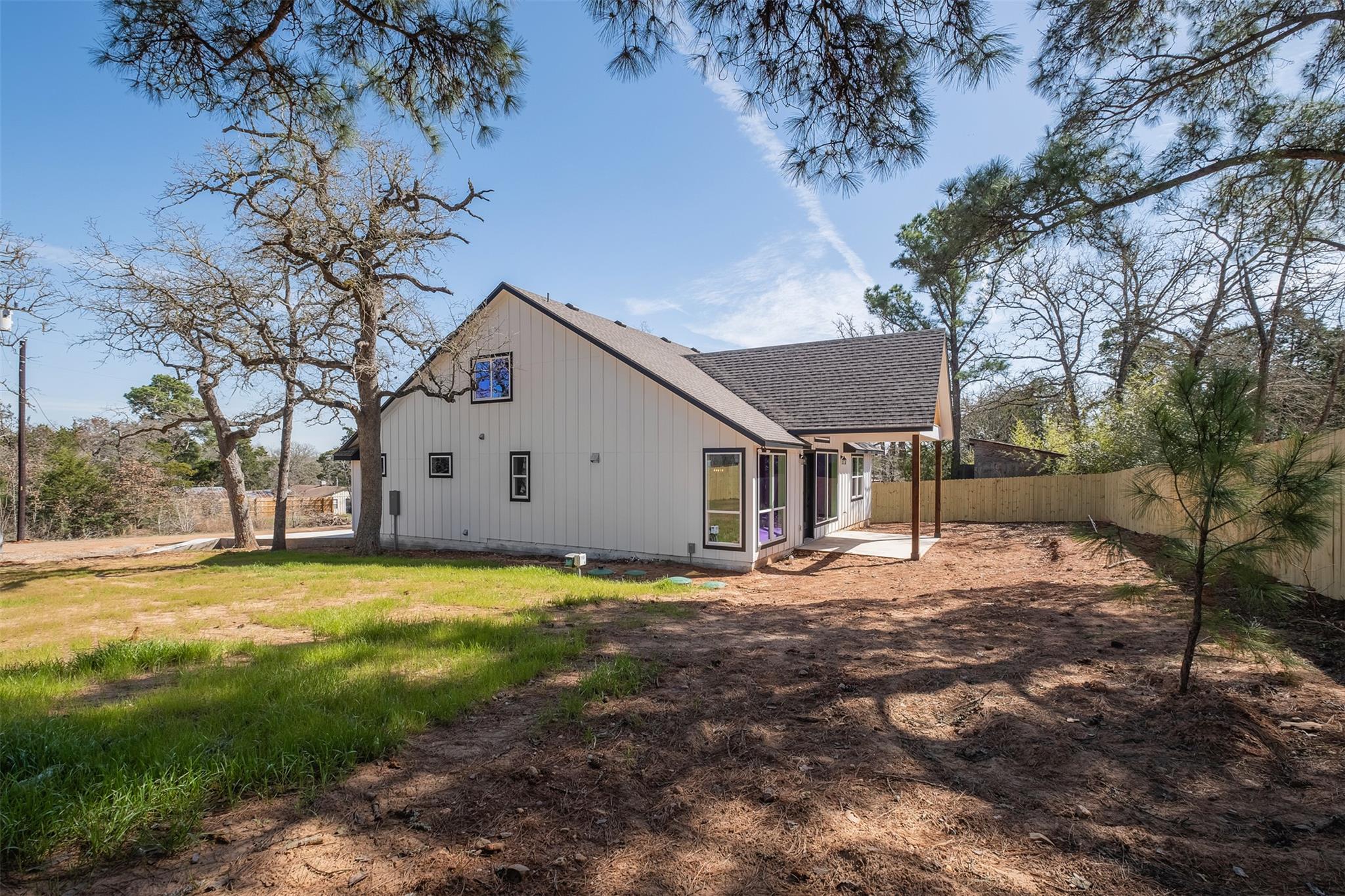 113 Eaglenest Ct Property Photo 34