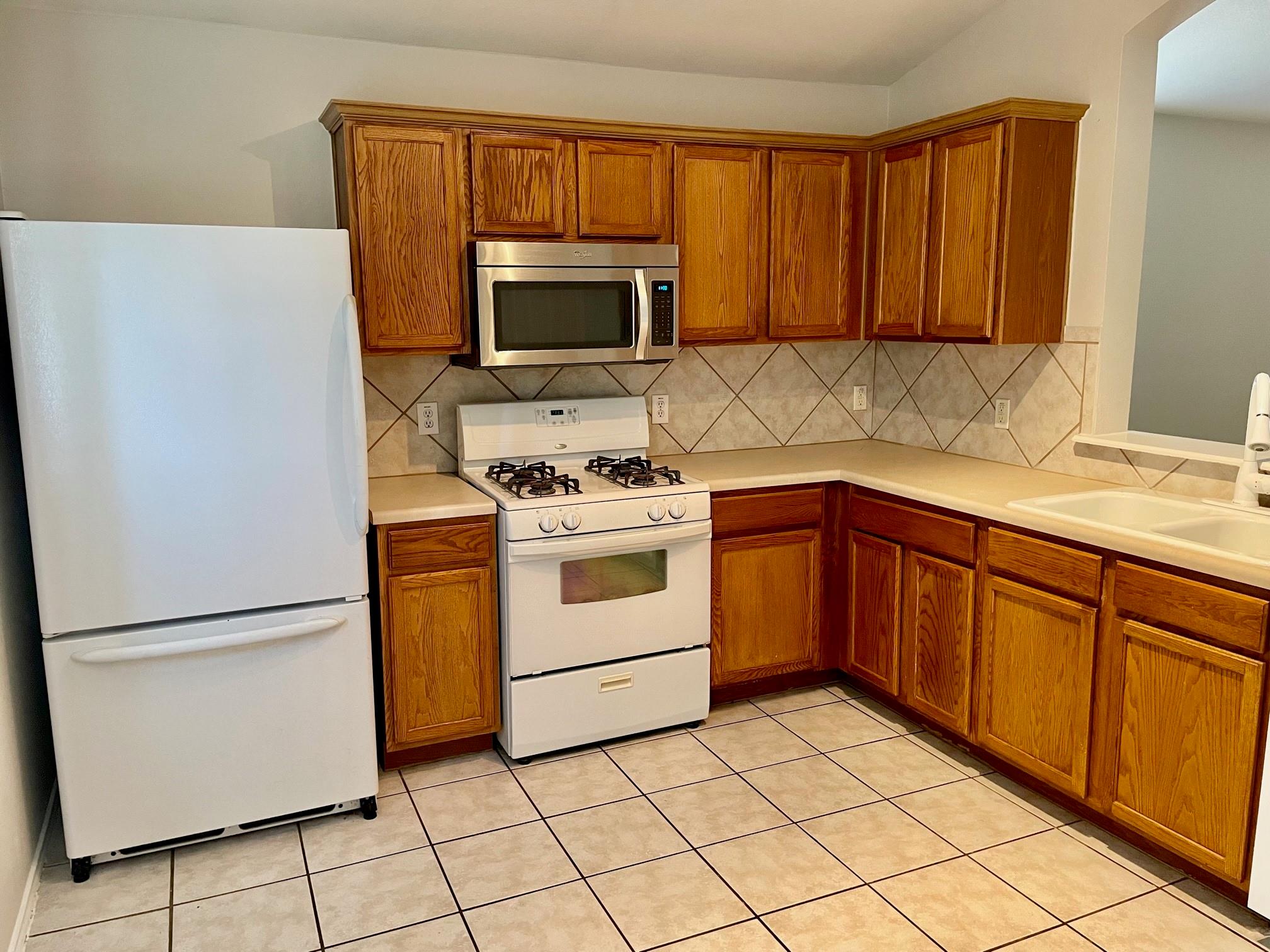 112 Cowboy Cv Property Photo 7