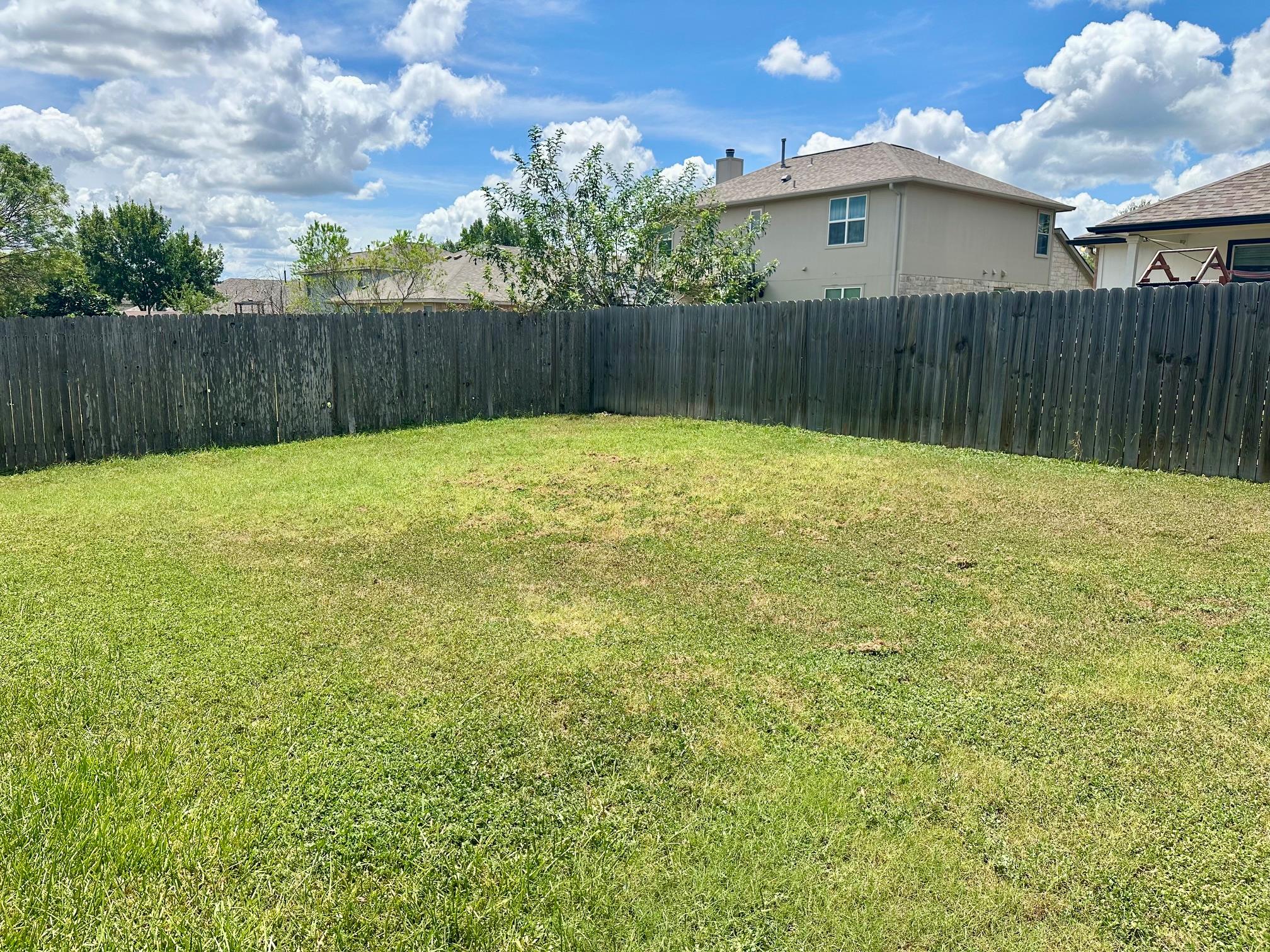 112 Cowboy Cv Property Photo 28