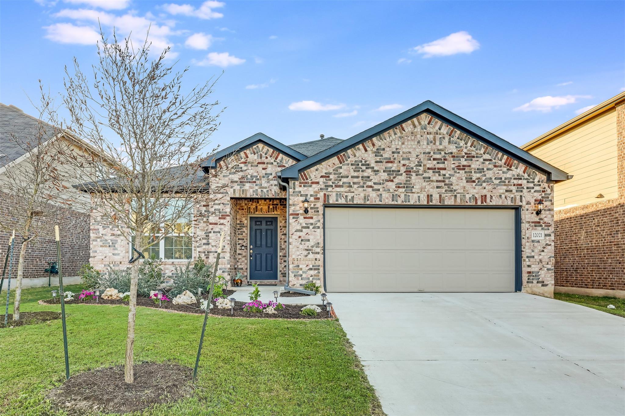 12021 Paseo De Los Lagos Ln Property Photo 3