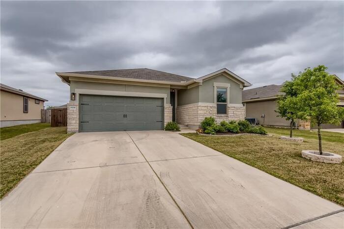 19216 Scoria DR Property Photo 1