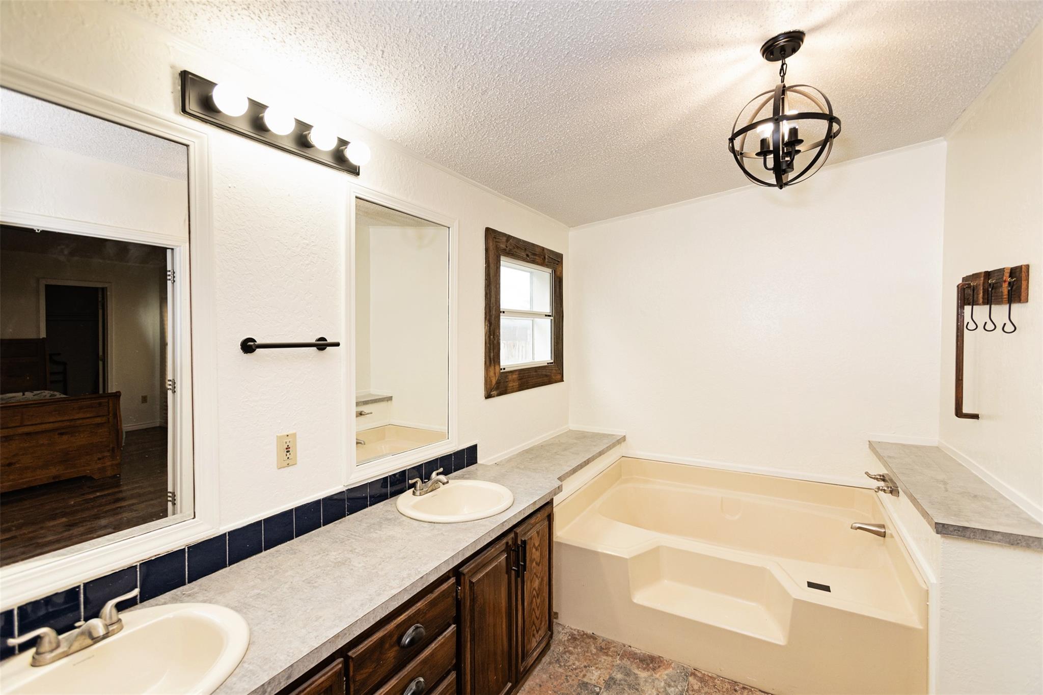 11117 Ridgewood Dr Property Photo 16