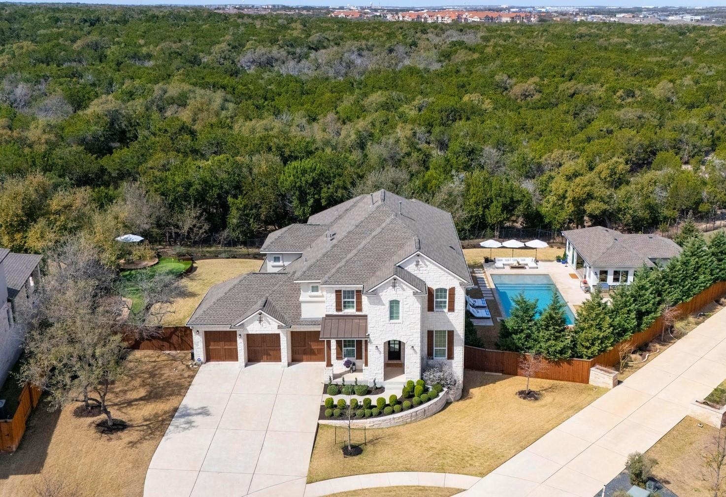 3900 Logan Ridge Dr Property Photo