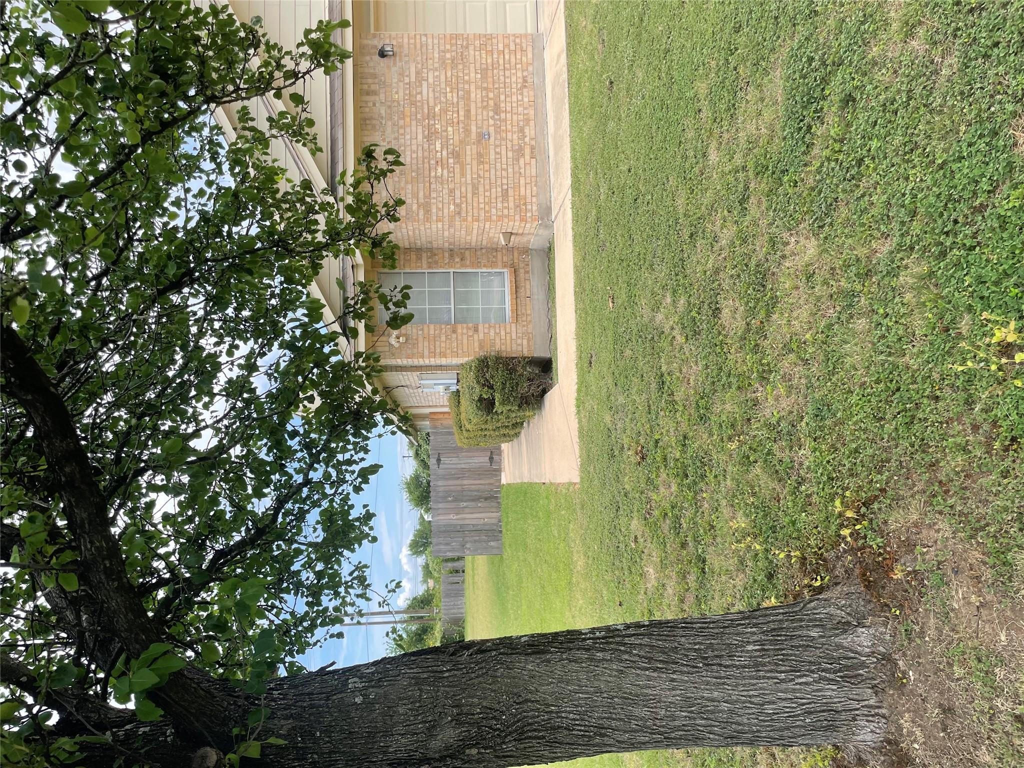 205 Axis Deer Trl #a Property Photo 2