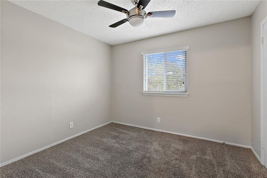 2401 Manor Rd #216 Property Photo 9