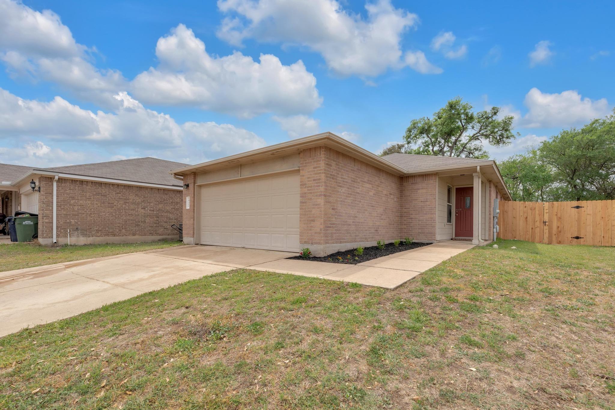 437 Moorhen Cv Property Photo