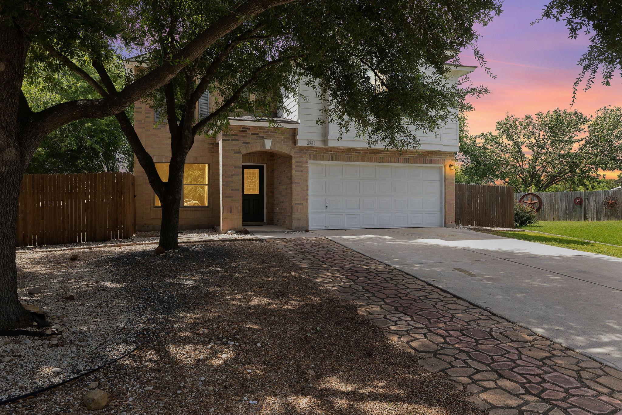 201 Lexington None Property Photo 2