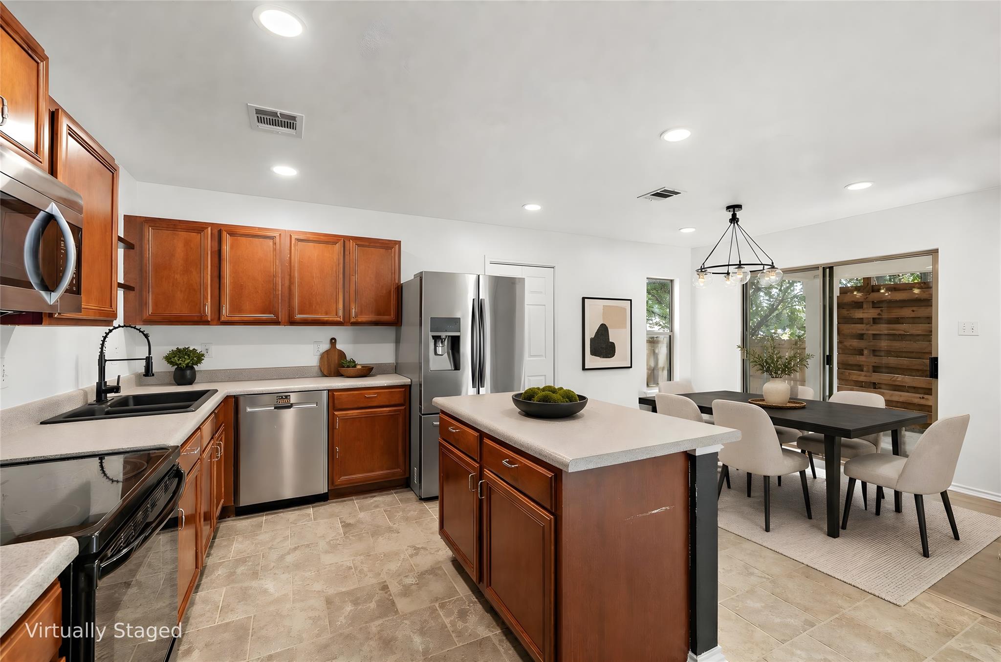 201 Lexington None Property Photo 3