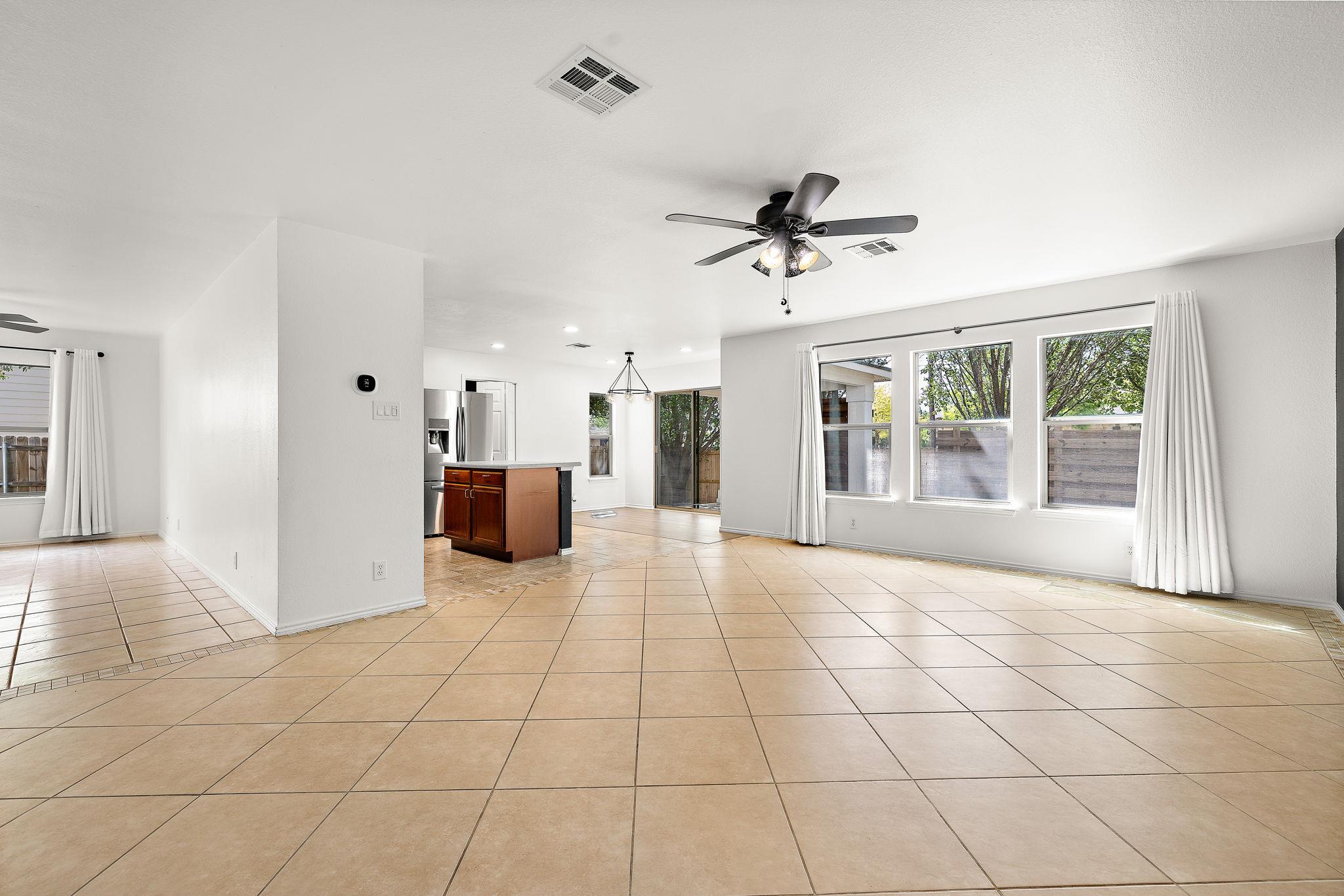 201 Lexington None Property Photo 11