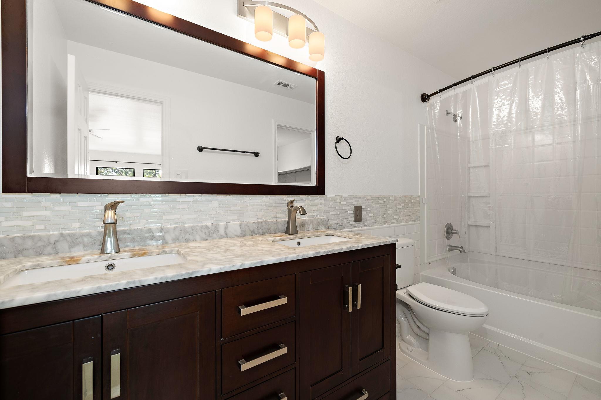 201 Lexington None Property Photo 24