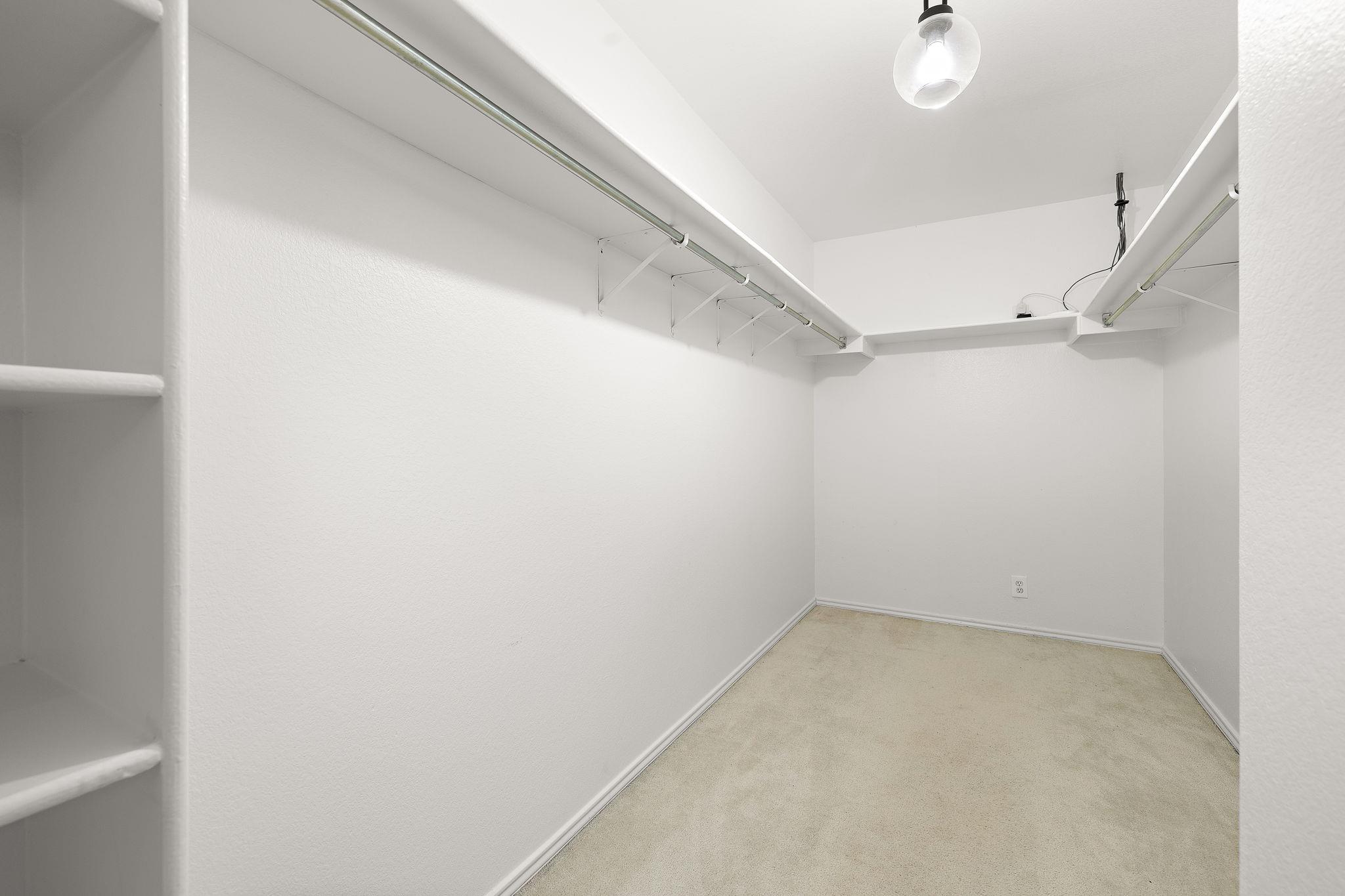 201 Lexington None Property Photo 25