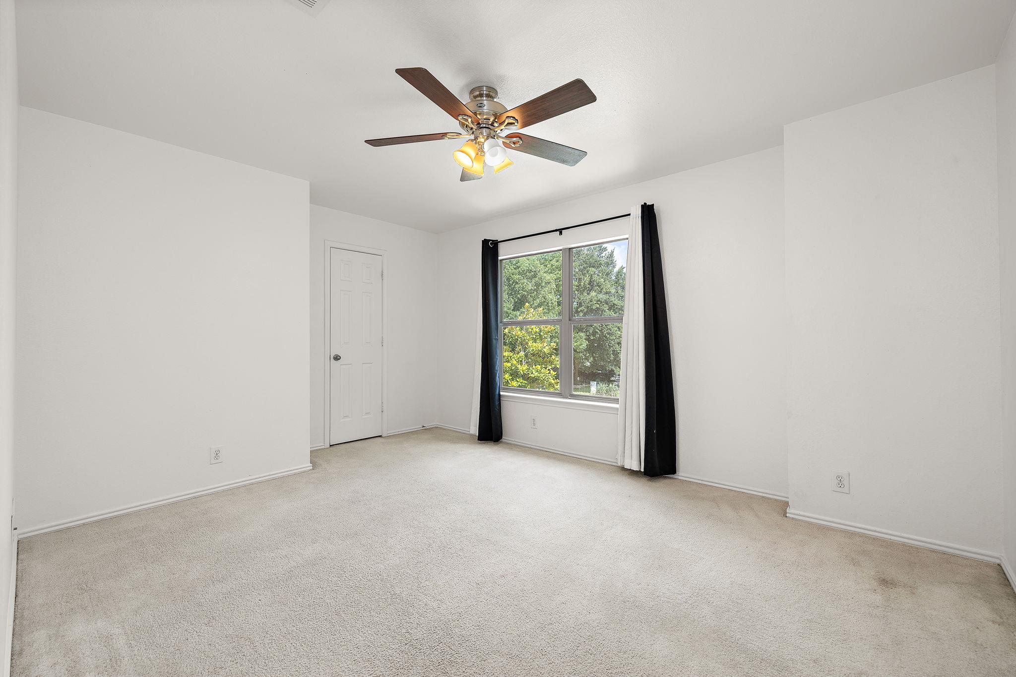 201 Lexington None Property Photo 27