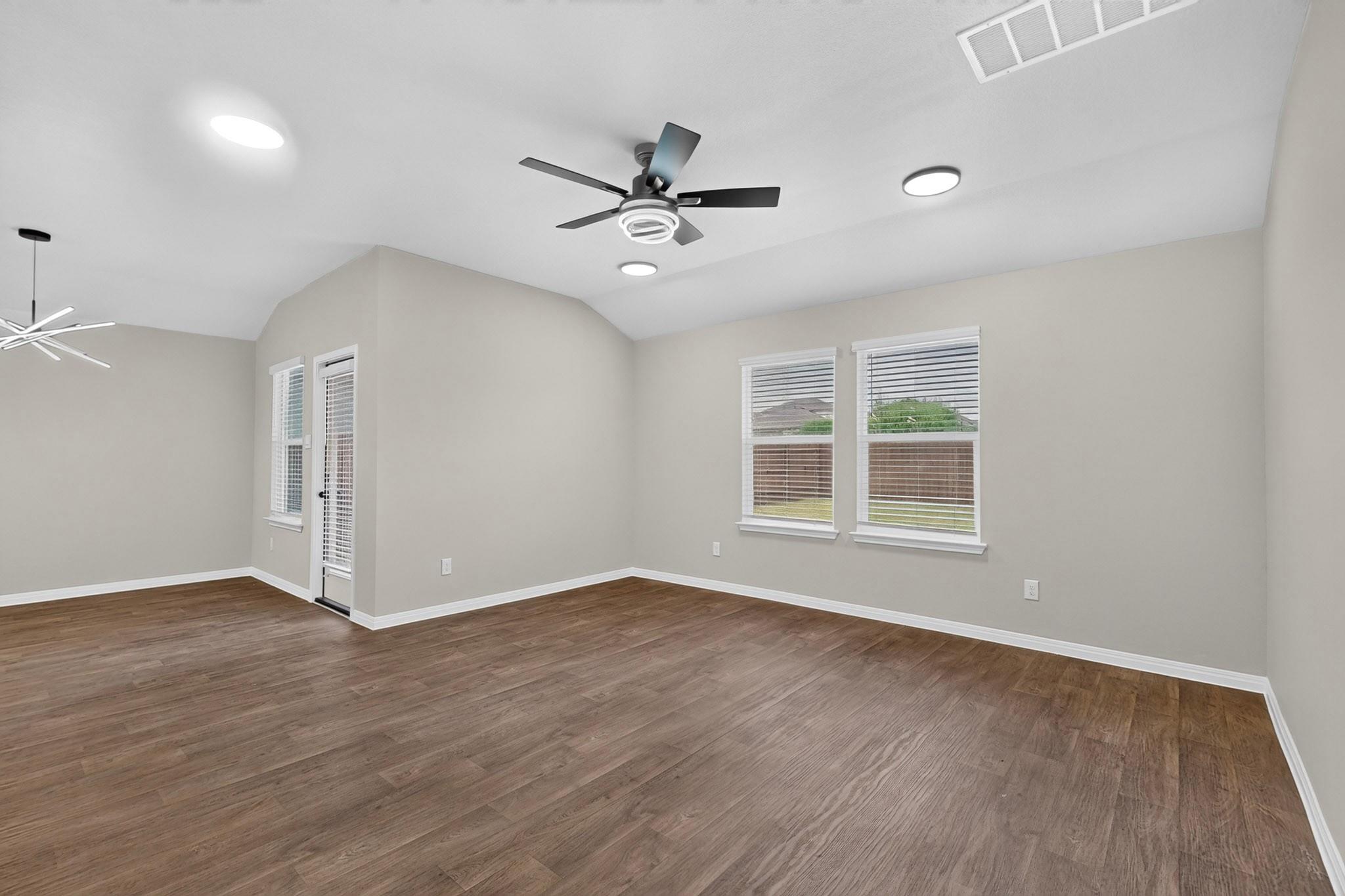 315 Gladiola Loop Property Photo 4