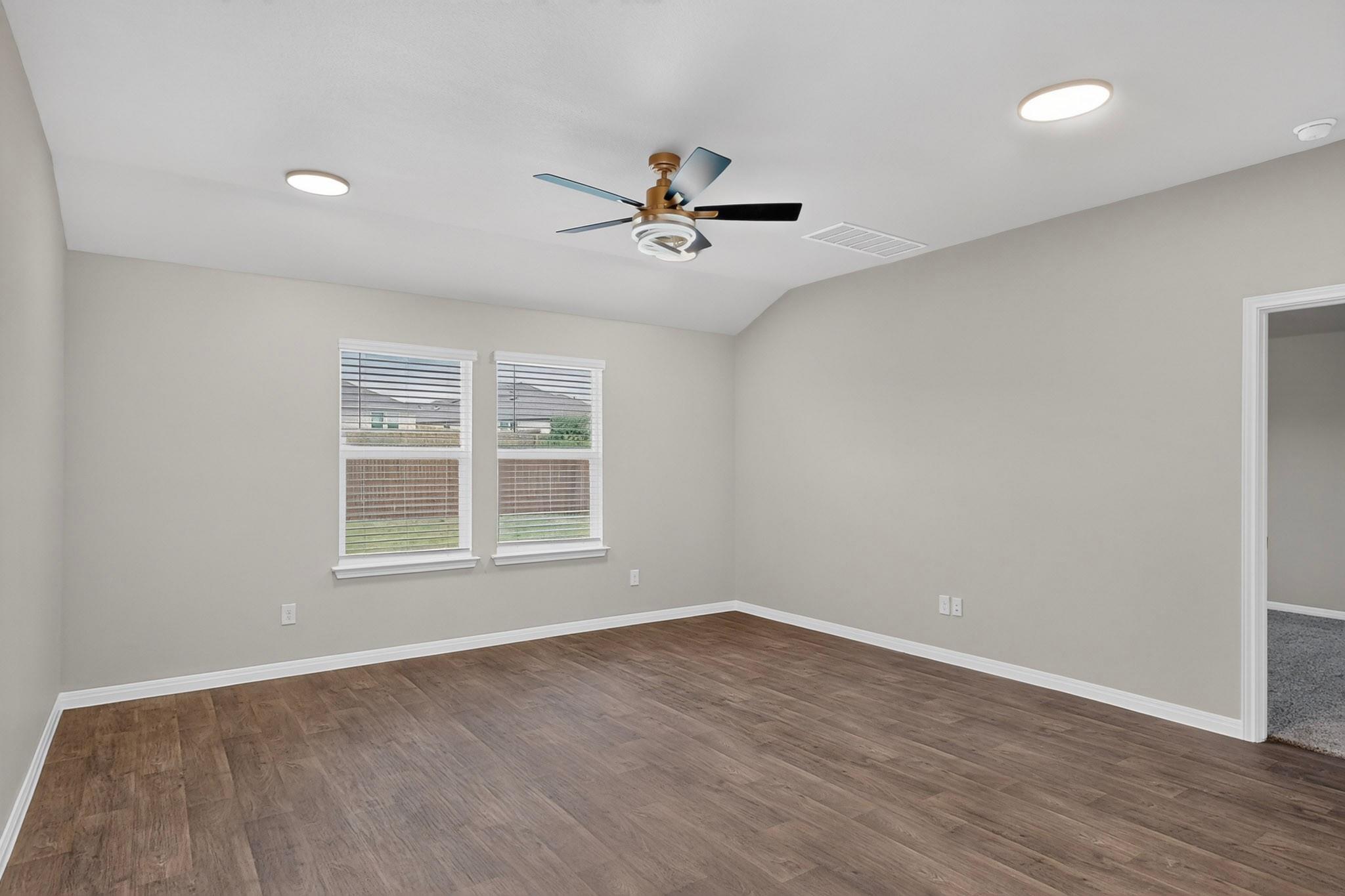 315 Gladiola Loop Property Photo 5