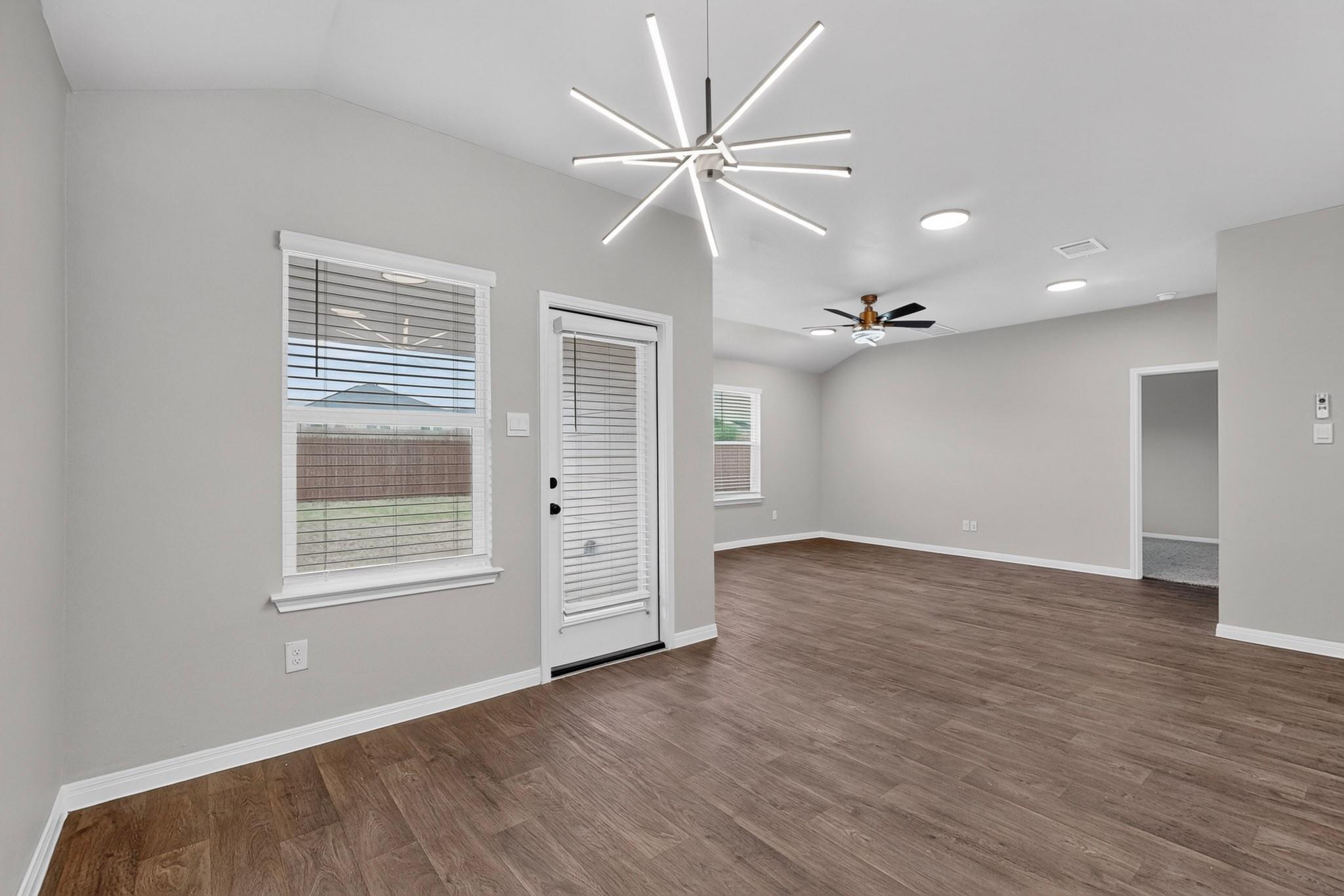 315 Gladiola Loop Property Photo 16