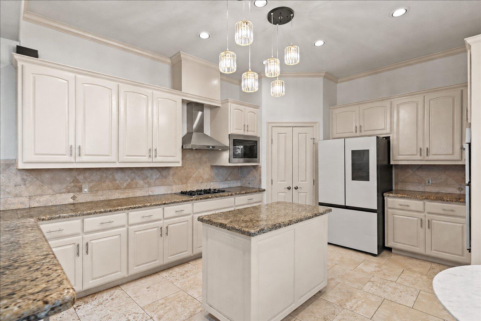 5138 Mansfield View Ct Property Photo 9