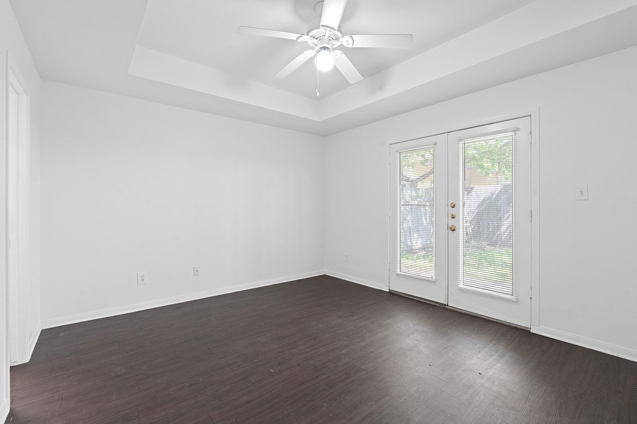 805 Valley View Dr Property Photo 22