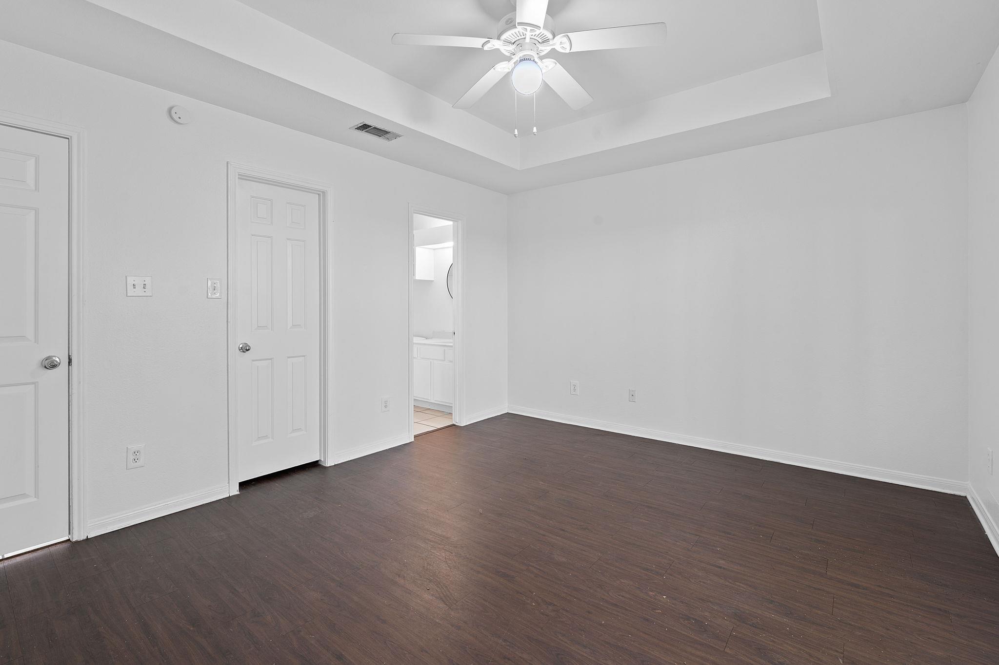 805 Valley View Dr Property Photo 23