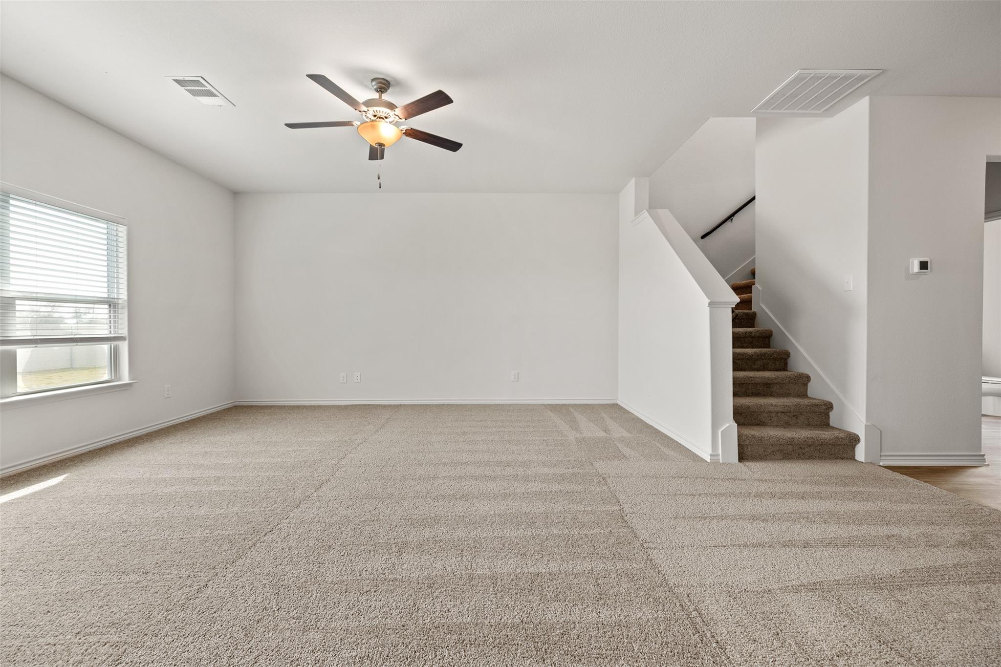 14301 Prairie Sod Ln Property Photo 4