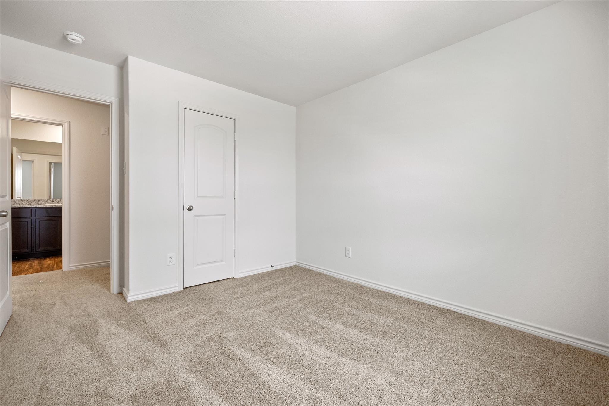 14301 Prairie Sod Ln Property Photo 12