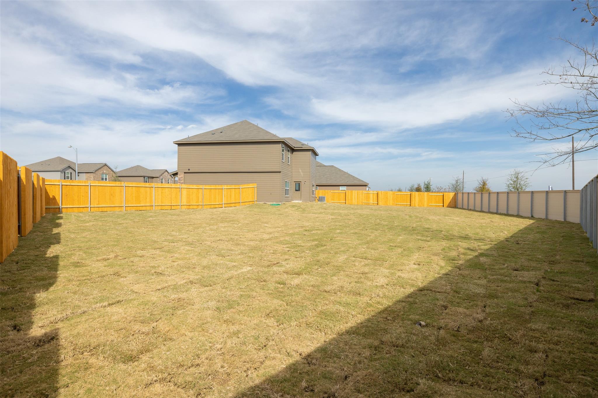 14301 Prairie Sod Ln Property Photo 16