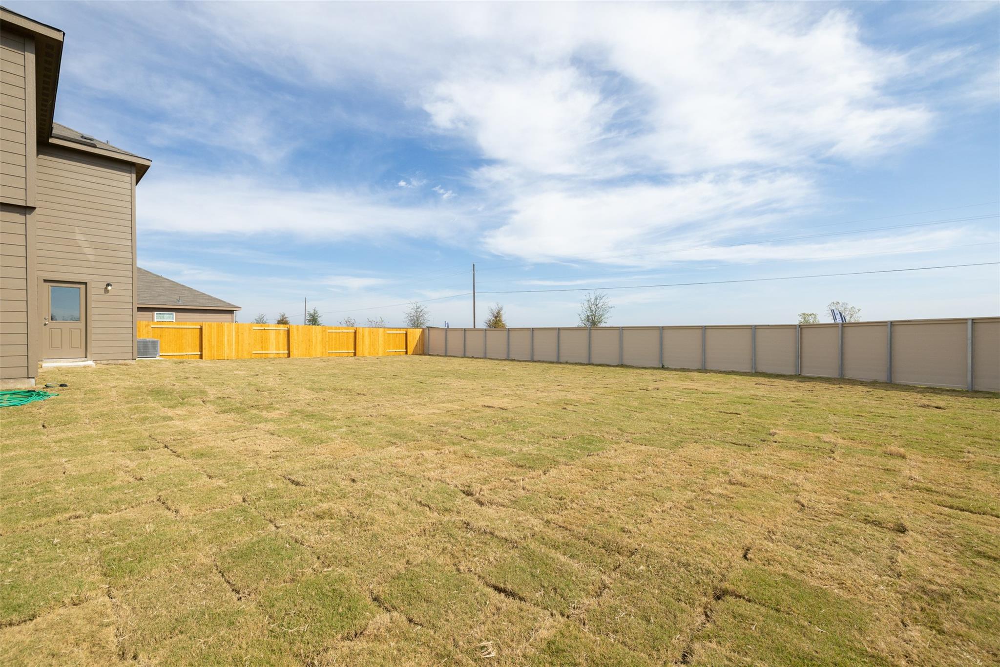 14301 Prairie Sod Ln Property Photo 17