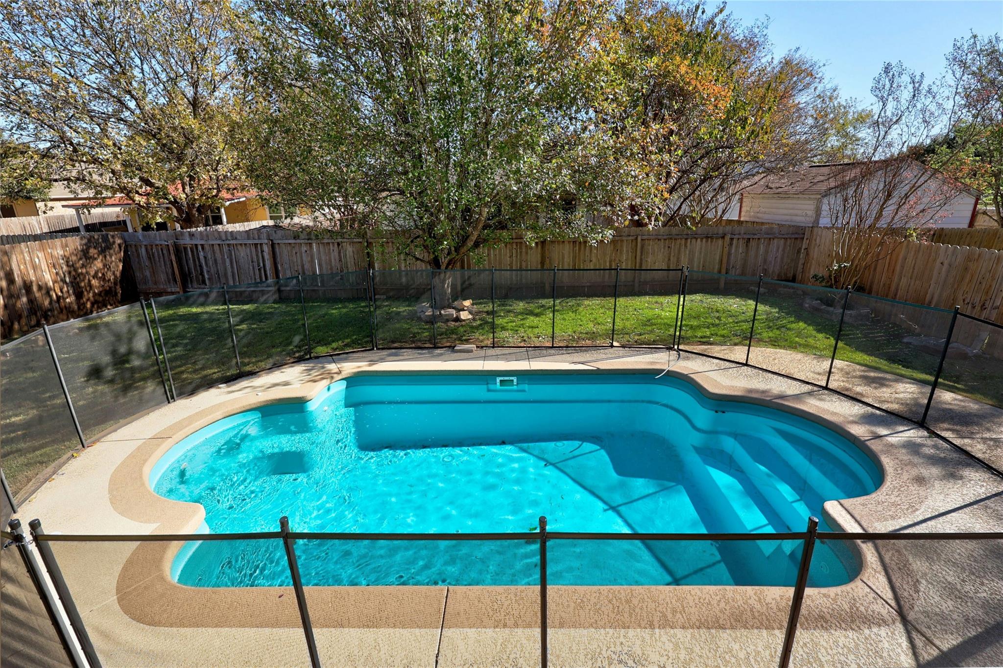 2114 Milan Dr Property Photo 2