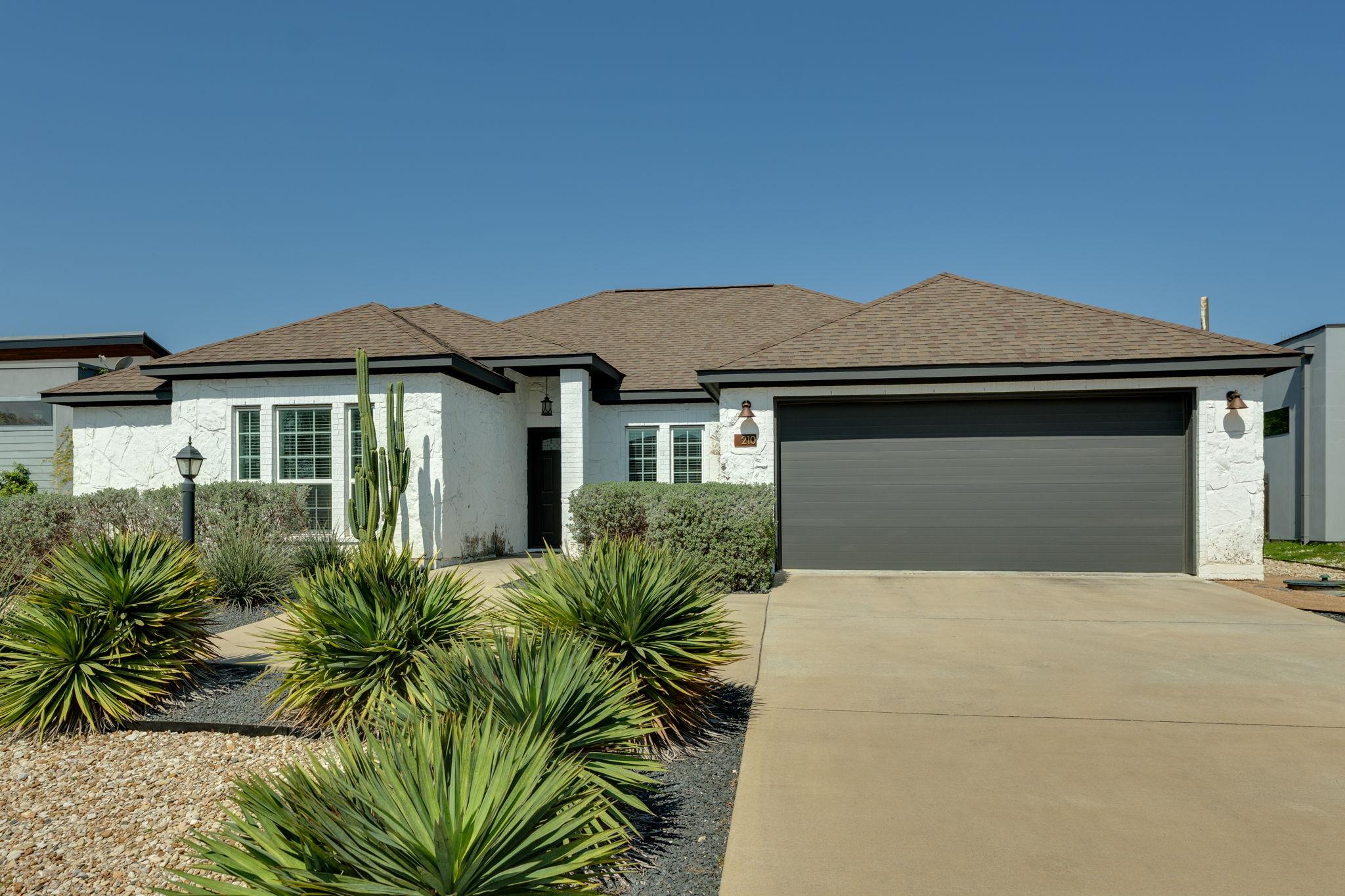 210 S Meadowlark St Property Photo