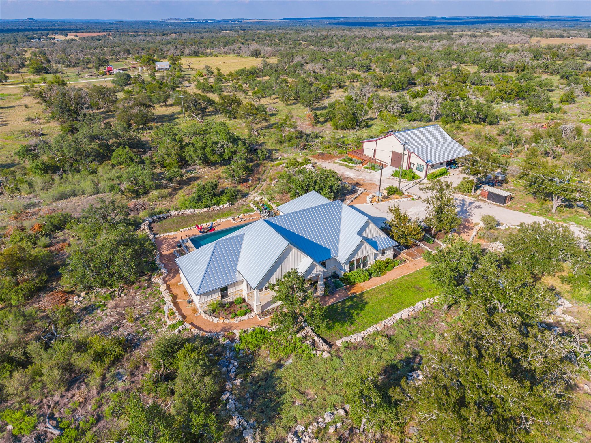 2840 N Grape Creek Rd Property Photo 1