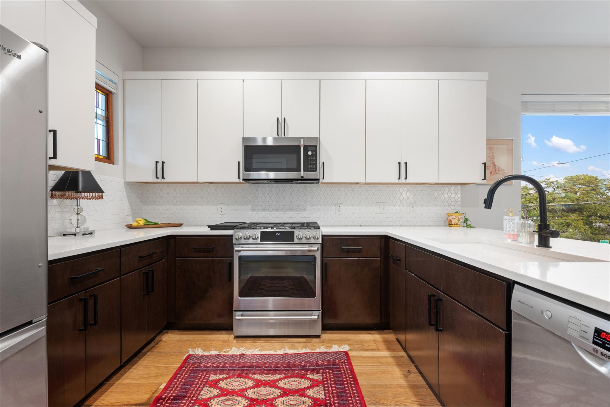 2108 Rosewood Ave #b Property Photo 44