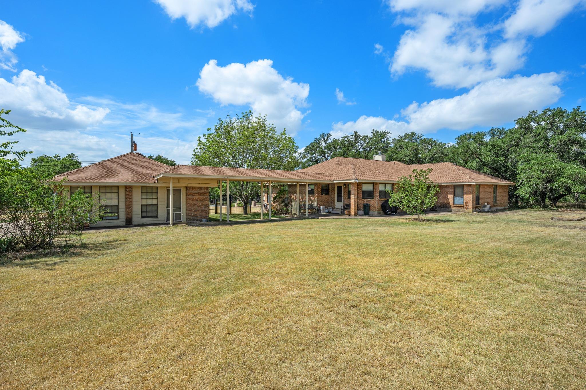 2852 Cedar Hollow Rd Property Photo 1