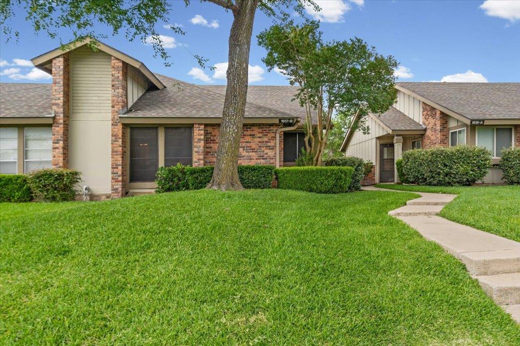 1617 W Braker Ln #b Property Photo 3