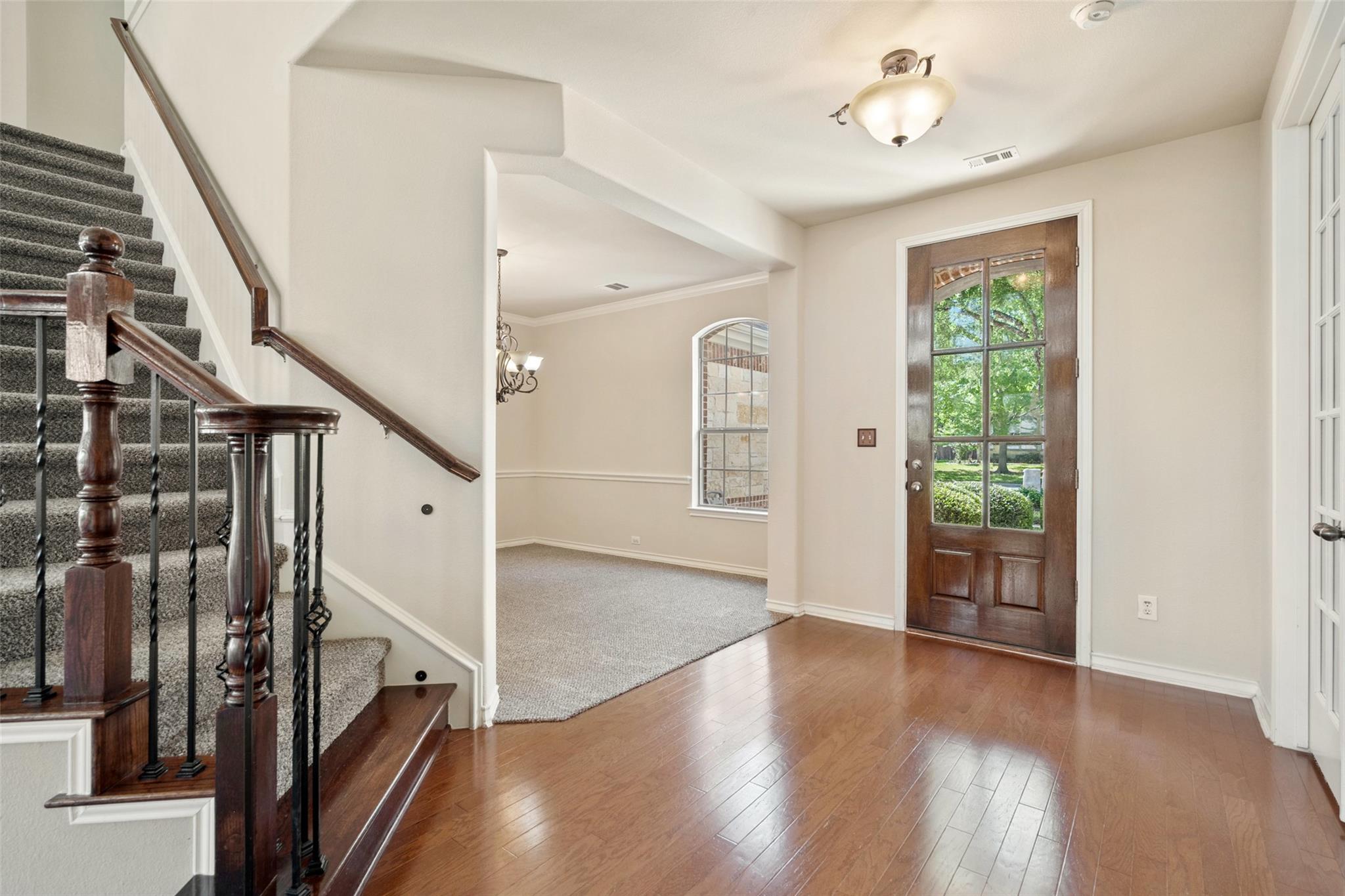 304 Las Colinas Dr Property Photo 7