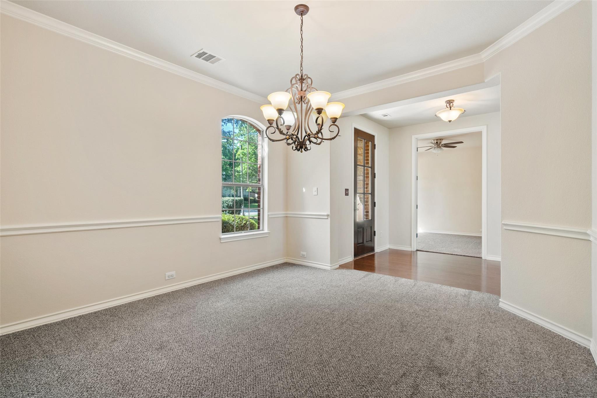 304 Las Colinas Dr Property Photo 10