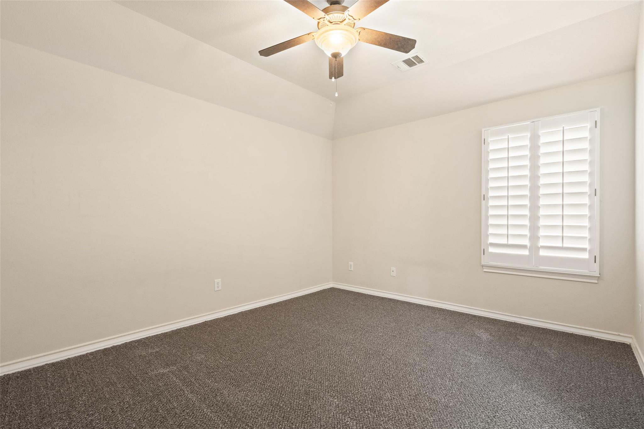 304 Las Colinas Dr Property Photo 30