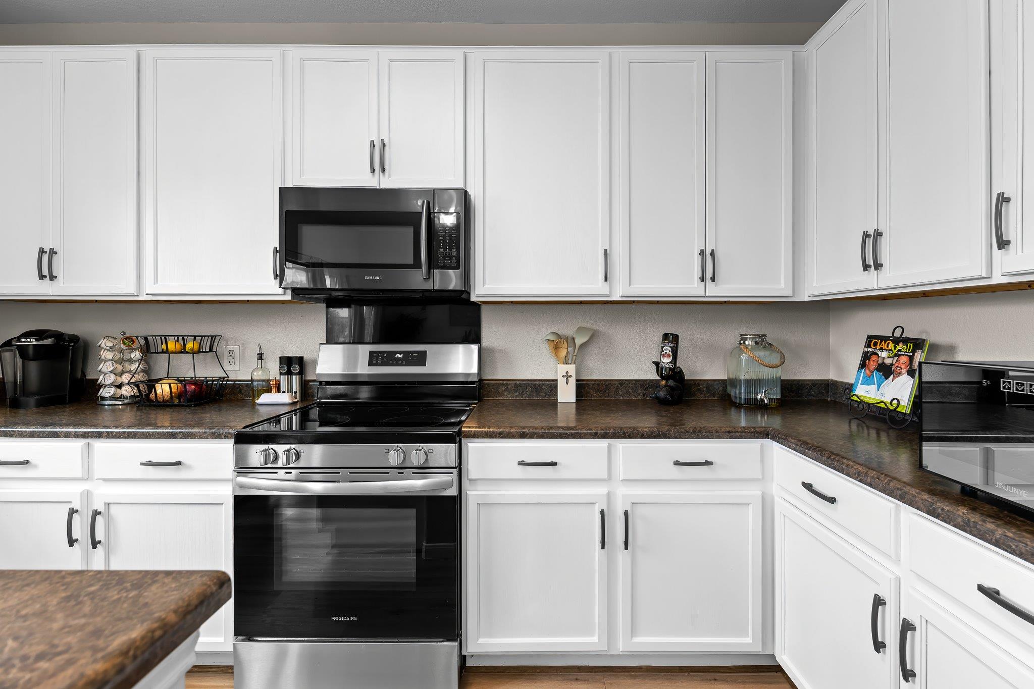 2417 Hollis Ln Property Photo 20