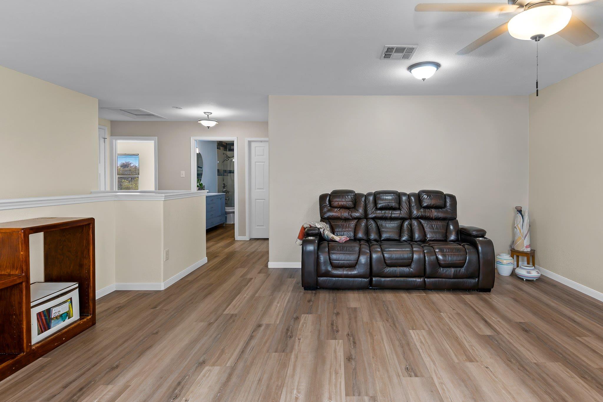 2417 Hollis Ln Property Photo 30