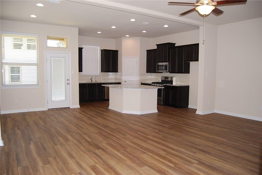 2501 Meyer Cv #b Property Photo 3