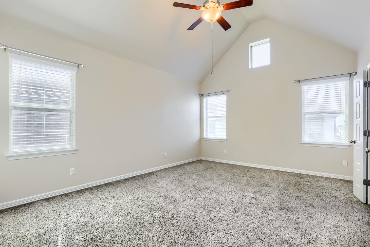 2501 Meyer Cv #b Property Photo 5